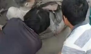 Truk Bermuatan Semen Terguling, Enam Orang Alami Luka