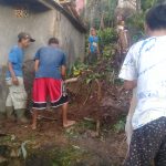 Longsor Di Pasir Tengah Tutup Akses Jalan Warga