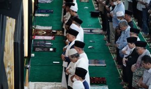 Plt Bupati Bogor Pimpin Shalat Gaib Untuk Putra Gubernur Jawa Barat