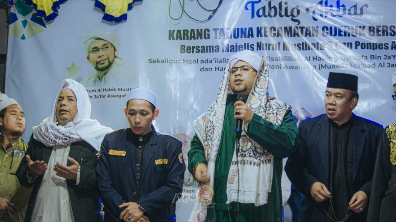 Katar Cijeruk Gelar Tabligh Akbar