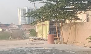 Gudang Di Jadikan Tempat Penimbun BBM Subsidi Jenis Solar Diduga Oknum TNI Sebagai Pemilik nya