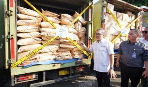 Lindungi Konsumen, Mendag Zulkifli Hasan Musnahkan Produk Impor Senilai Rp 9,33 Miliar