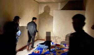 Asik Kelonan Enam Sejoli Kaget Lempar Selimut Akibat di Datangi Polisi