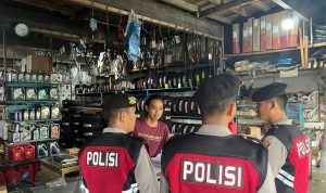 Antisipasi Gangguan Kamtibmas dan Lindungi Konsumen, Satuan Samapta Polres Melawi Patroli Ke SPBU dan Bengkel