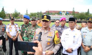 Guna Terwujudnya Lebaran 2024 Berjalan Aman dan Lancar, Polda Kalbar Laksanakan Gelar Pasukan Sebagai Wujud Kesiapan Operasi Terpusat Ketupat 2024