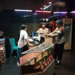 Satbrimob Polda Kalbar Razia Tempat Hiburan Cegah Pelanggaran Personil Polri
