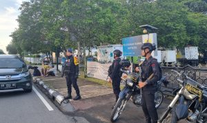 Satbrimob Polda Kalbar Amankan Kegiatan Masyarakat Laksanakan Ibadah Sholat Idul Fitri