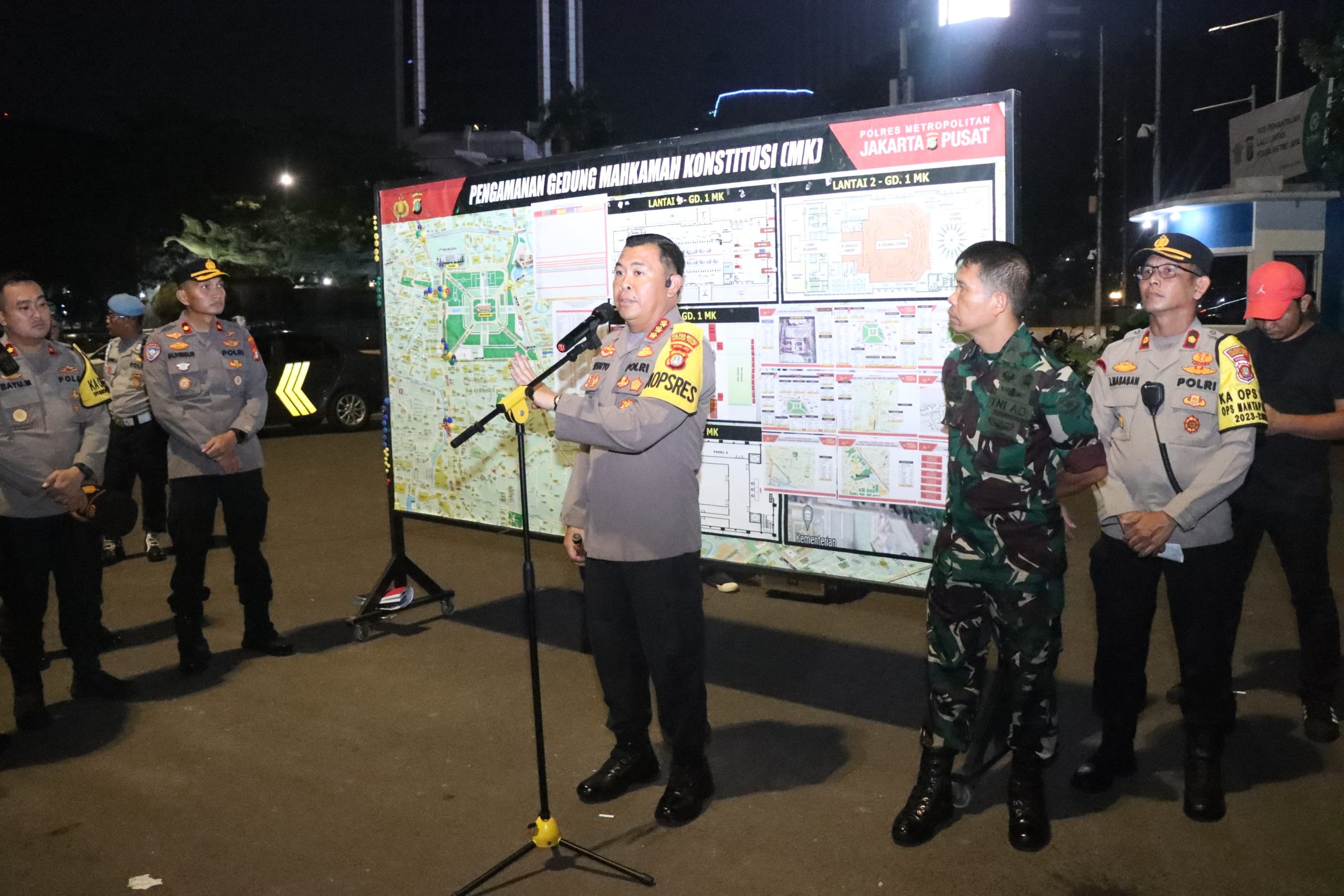 TNI – Polri Terjunkan 7.783 Personel Gabungan, Siap Amankan Sidang Putusan Sengketa Pilpres 2024 di Gedung MK