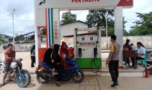 Polres Melawi Lakukan Pengecekan dan Pengambilan Sampel BBM di SPBU Se-Kabupaten Melawi