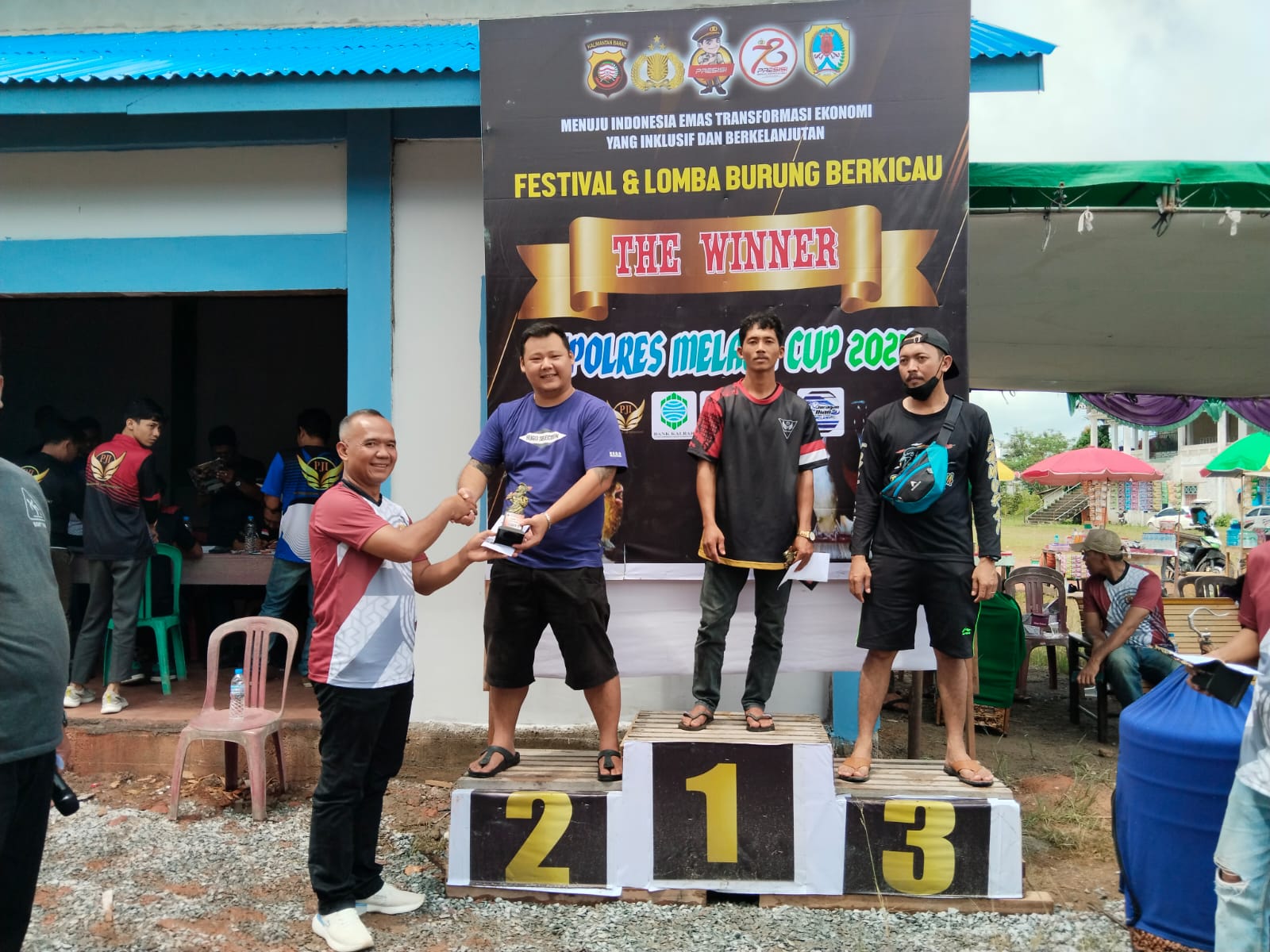 Festival dan Lomba Burung Berkicau “Kapolres Melawi Cup 2024” Dipadati Peserta