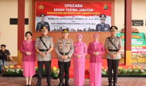 Kapolres Metro Jakarta Pusat Pimpin Sertijab Wakapolrestro Jakarta Pusat