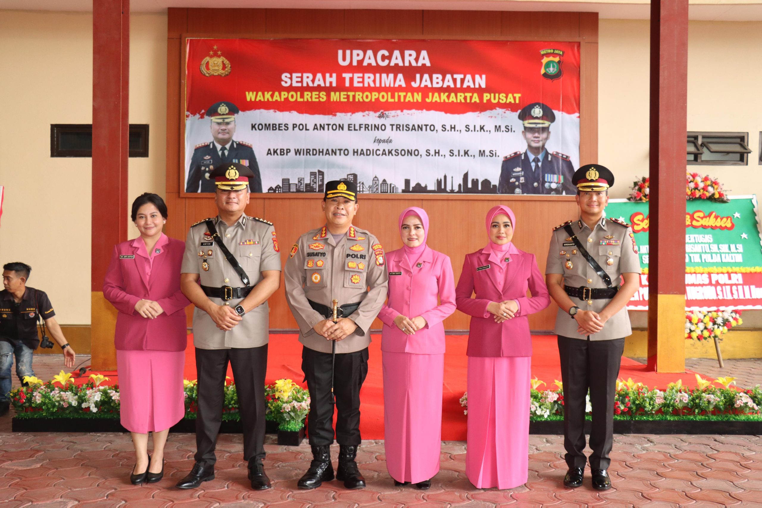 Kapolres Metro Jakarta Pusat Pimpin Sertijab Wakapolrestro Jakarta Pusat
