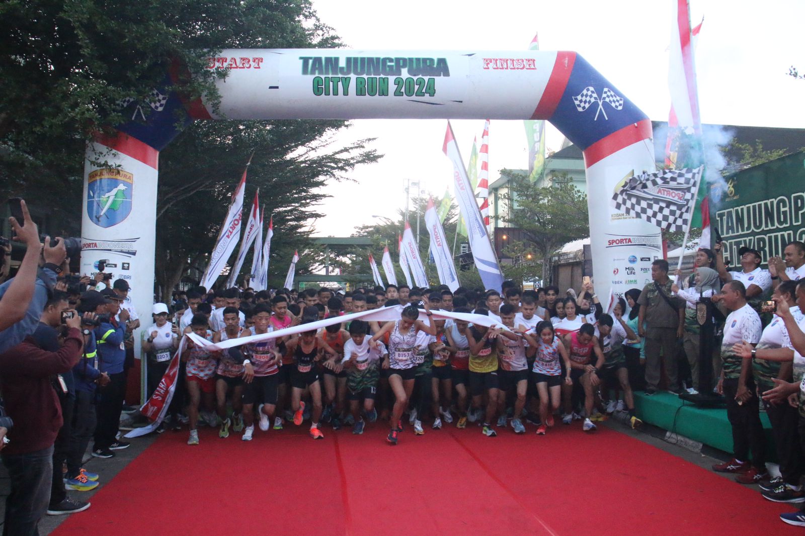 Dilepas Oleh Pangdam XII/Tpr, Ribuan Pelari Ramaikan Tanjungpura City Run 2024