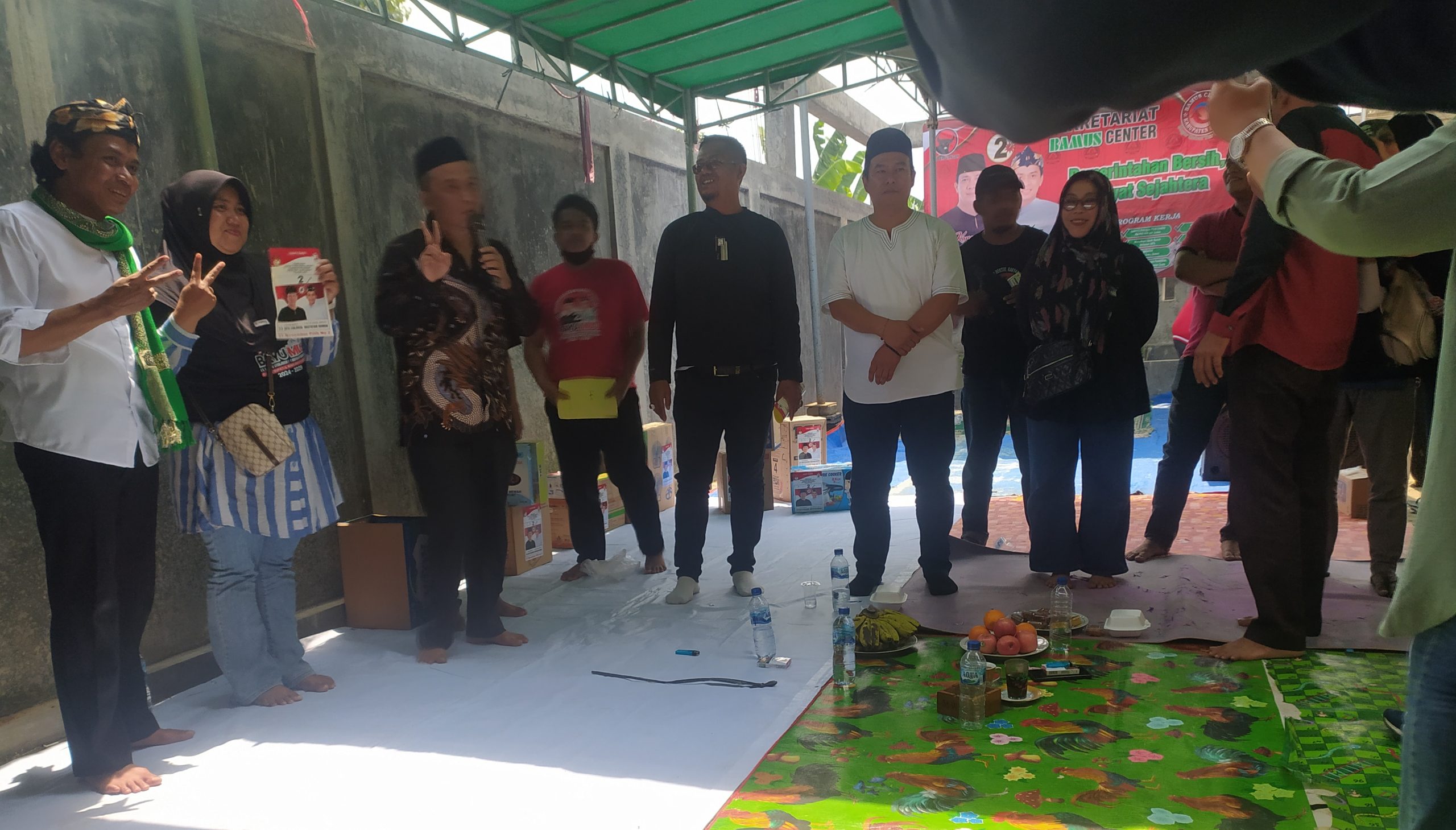 Kang Mus Kunjungi Caringin, Warga Pun Menuai Berkah Dapat Door Prize Tiket Umroh