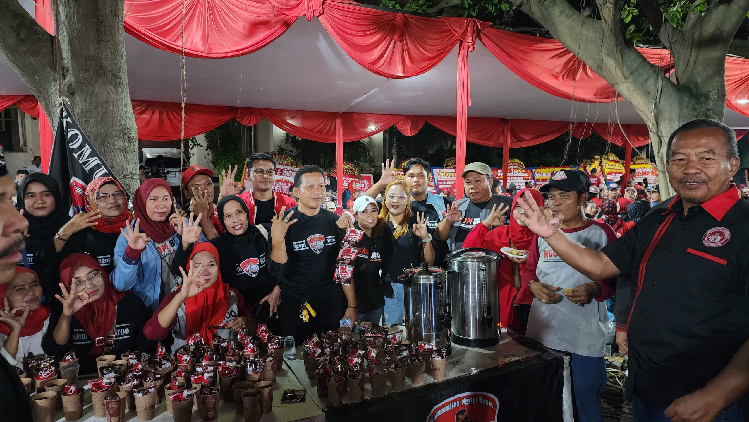 Semangat dan Gotong Royong Modal Utama Relawan Paslon RIDHO Perjuangan Kerja Nyata