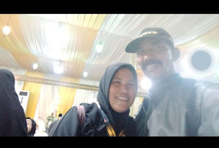 Tajul Arifin Kades Banjarsari: Jemput Istri Tercinta Ke-Bendara Sukarno Hata Tajul Arifin Kades Banjarsari: Jemput Istri Tercinta Ke-Bendara Sukarno Hata