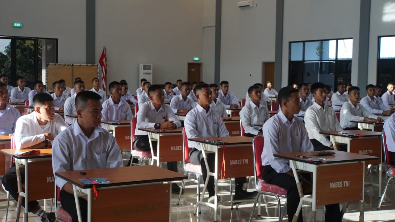 Calon Prajurit TNI AL Lantamal IV Laksanakan Tes Psikologi Casis Tamtama PK TNI AL Gelombang I TA 2025