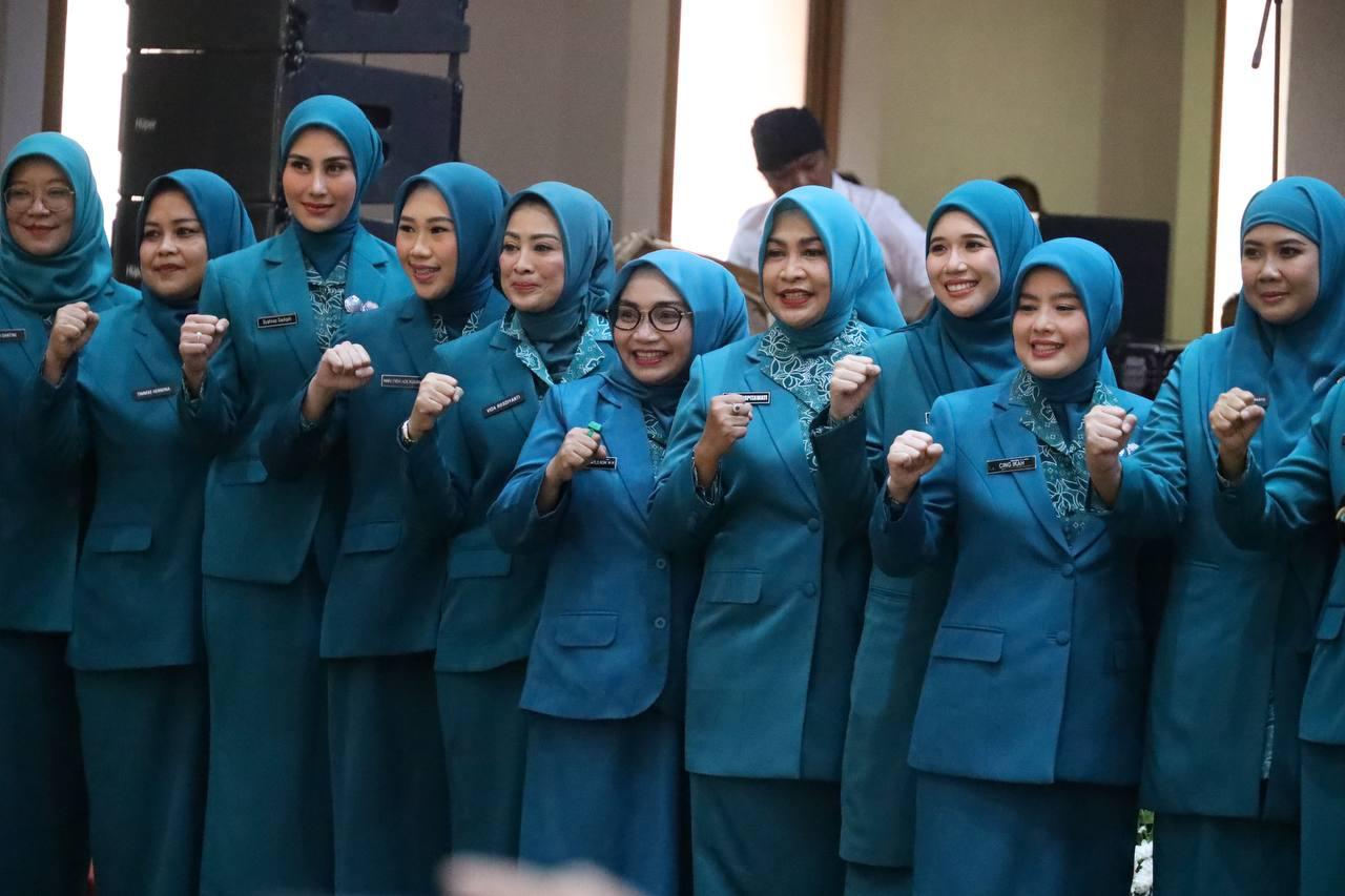 Resmi Dilantik, TP PKK Kota Bekasi Siap Berjuang Bersama