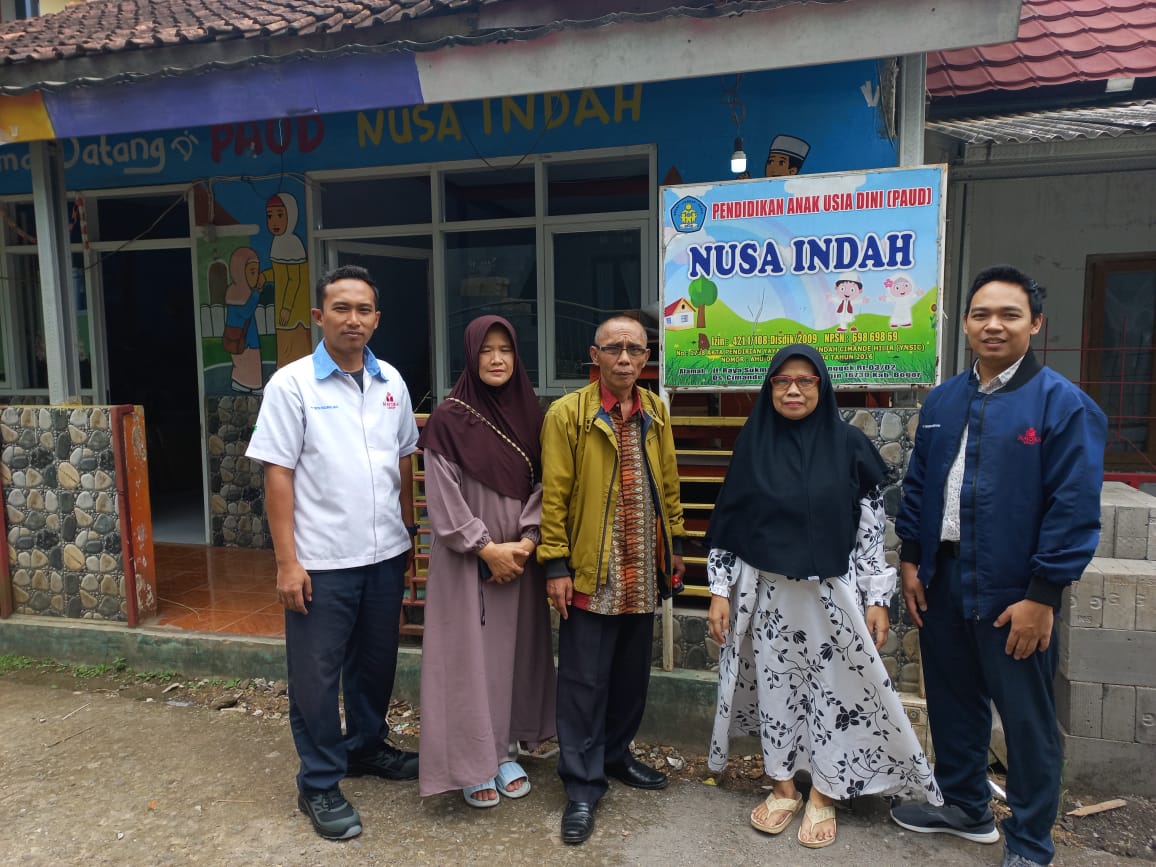 CSR Bidang Pendidikan, TFJ Cimande Serahkan Bantuan Meubelair Untuk Paud