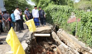 Akses Jalan Terputus Akibat Longsor, Wali Kota Bekasi Pastikan Perbaikan Segera Dilakukan