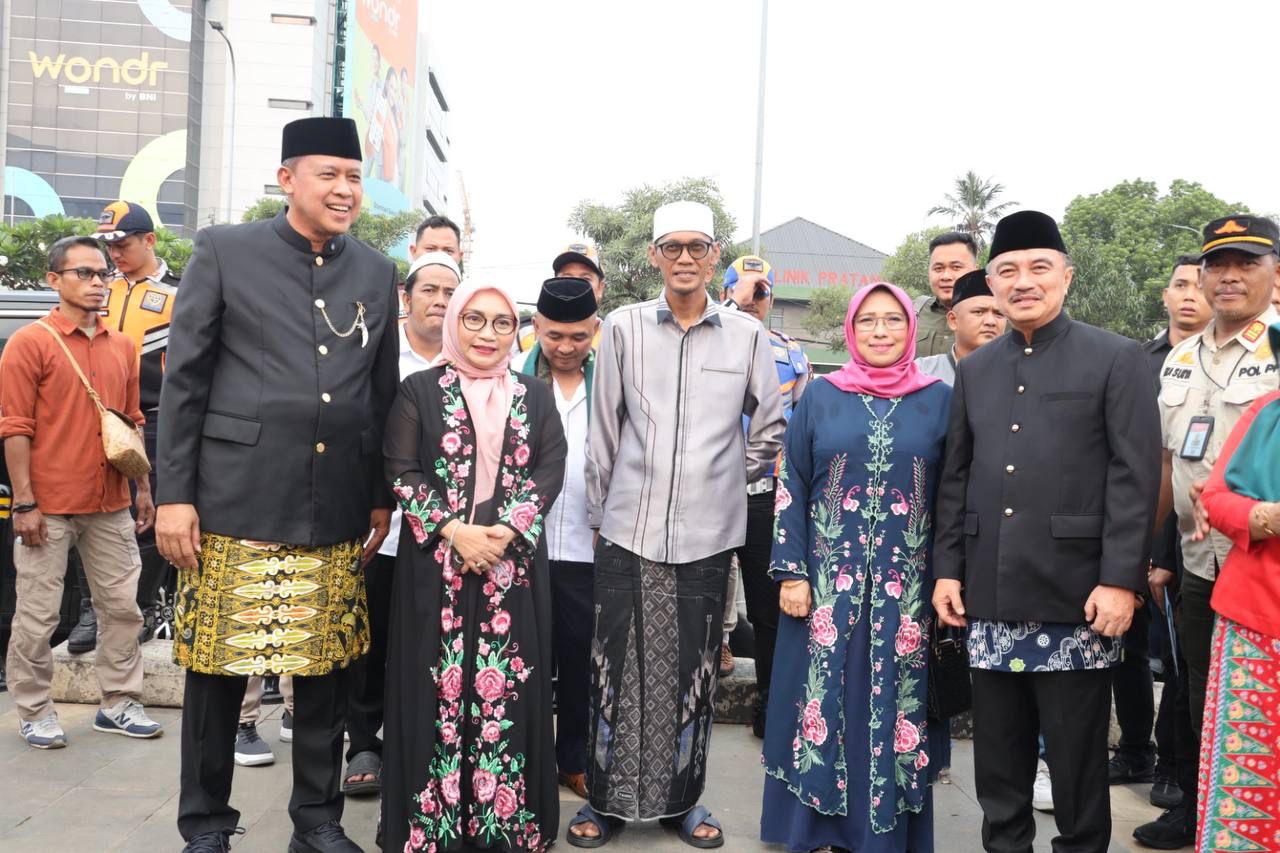 Tampil Kompak, Wali dan Wakil Wali Kota Hadiri Lebaran Bekasi
