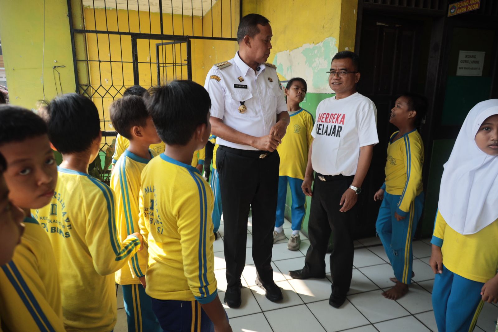 Wali Kota Bekasi Geram, Sidak ke SDN Margahayu II Usai Aduan Bau Tak Sedap di Toilet Sekolah