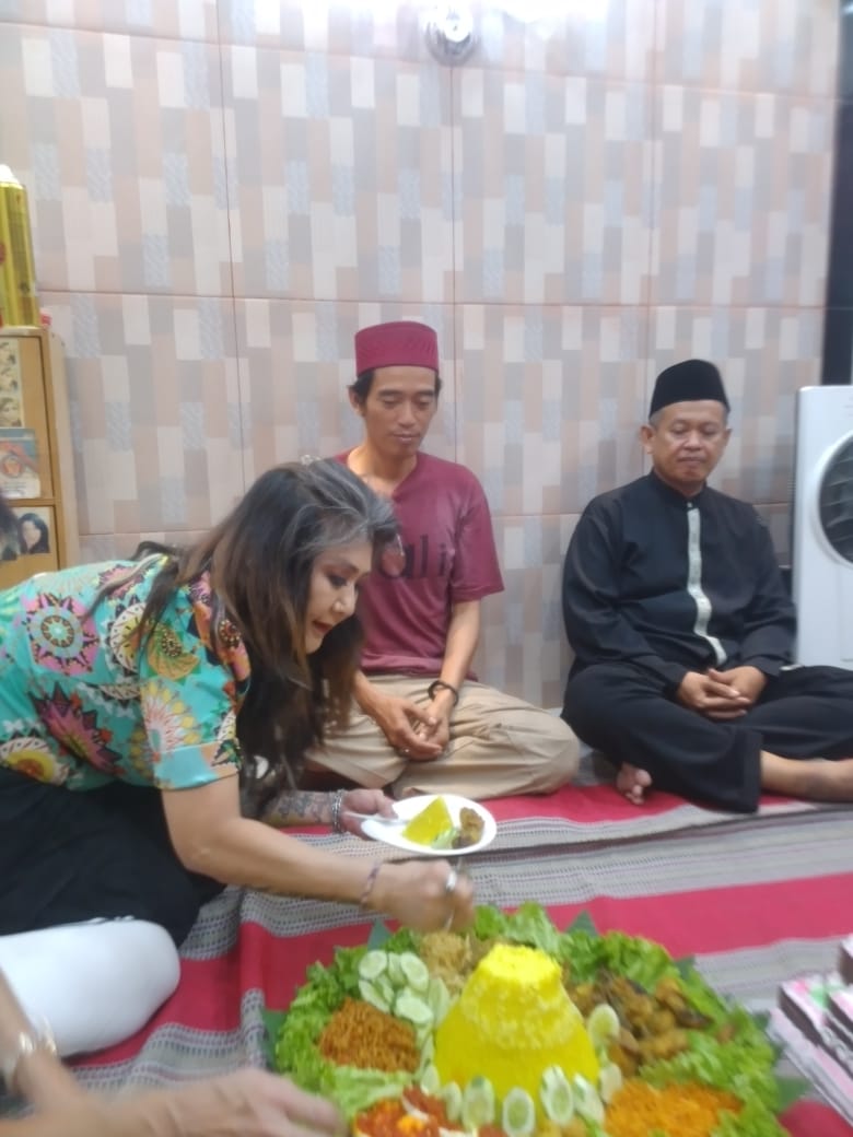 Ketum Resmikan Dua Organisasi dan Launching Media API Nusantara Raya di Hari Milad Ke-50 Ketum Resmikan Dua Organisasi dan Launching Media API Nusantara Raya di Hari Milad Ke-50