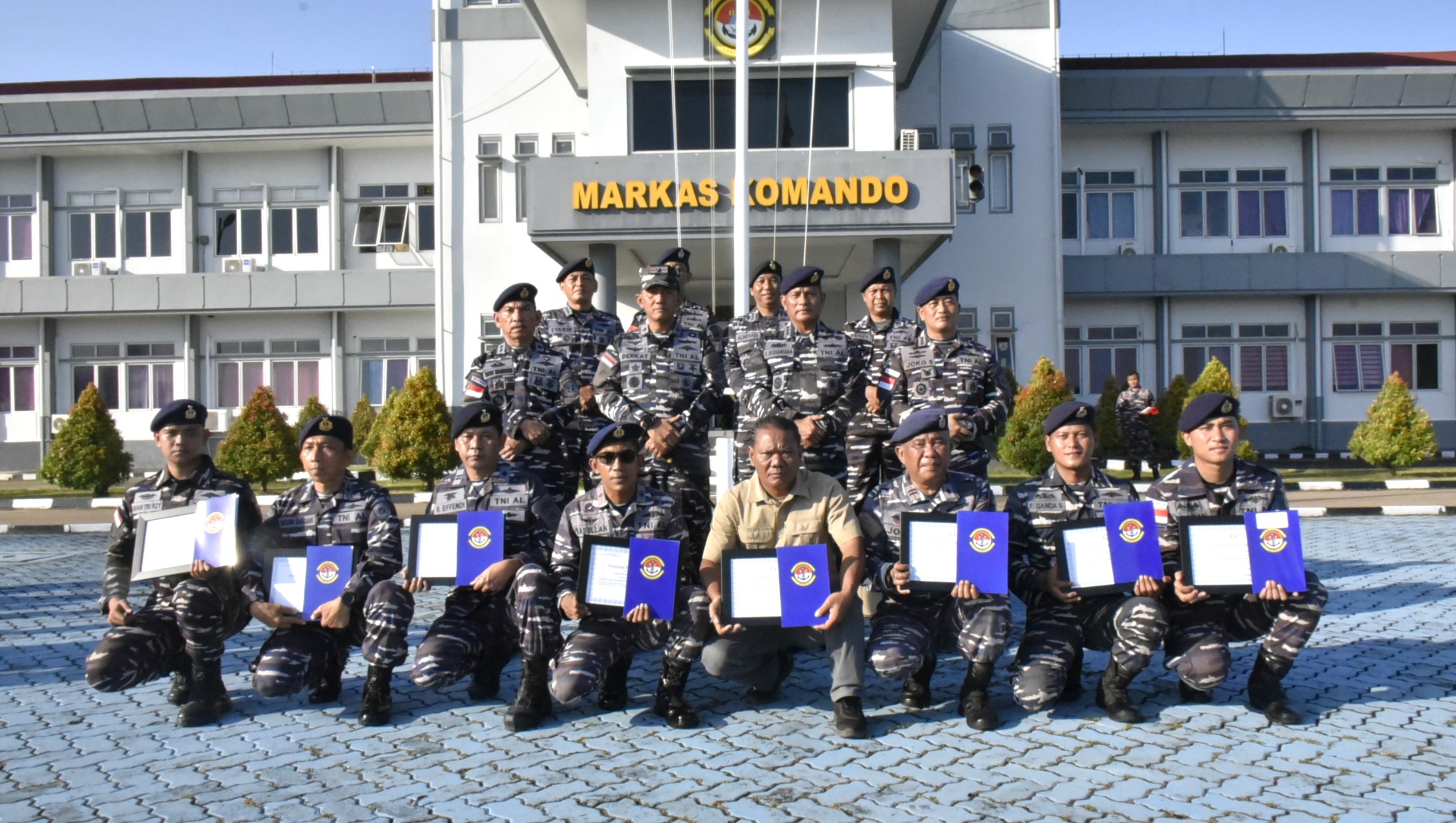 Torehkan Prestasi Membanggakan, Danlantamal IV Batam Beri Penghargaan Kepada Prajurit Garda Samudera
