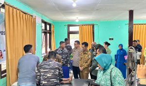 Peringati HUT Ke-32, Pangkalan TNI AL Aru Gelar Khitanan Massal dan Bhakti Sosial
