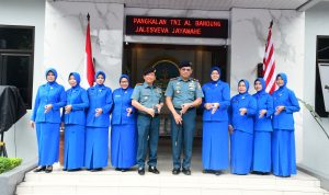 Komandan Lanal Bandung Terima Kunjungan Kerja Danlantamal III