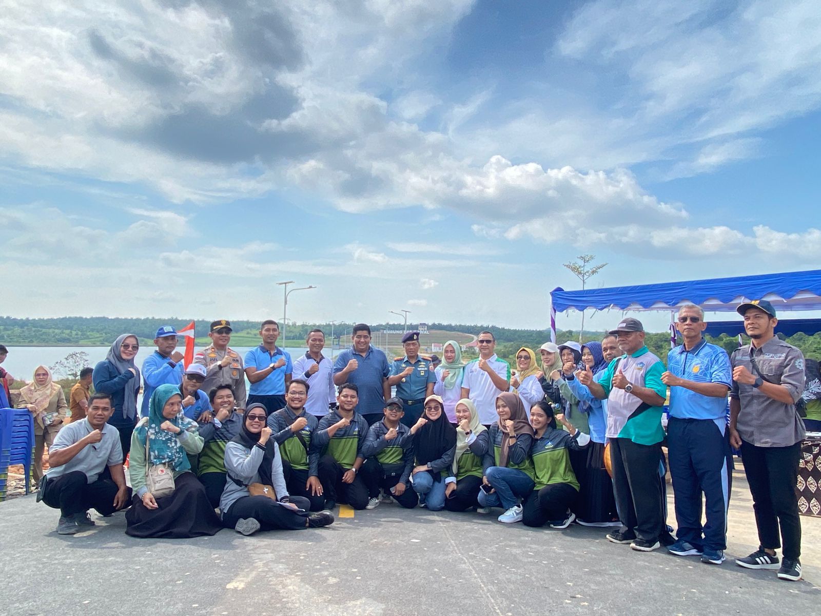 Danlanal Bintan Turut Serta Dalam Kegiatan Penanaman Pohon Rehabilitasi Lahan