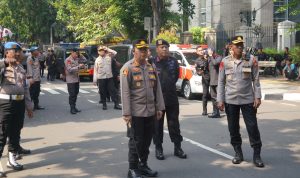 Brimob Polda Metro Jaya Amankan Sidang Putusan Terdakwa Hasto Kristiyanto di PN Jakarta Pusat