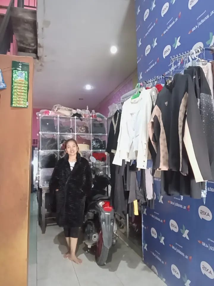 Dituding Buka Karaoke Terselubung, Pemilik Butik di Desa Muarajaya Buka Suara