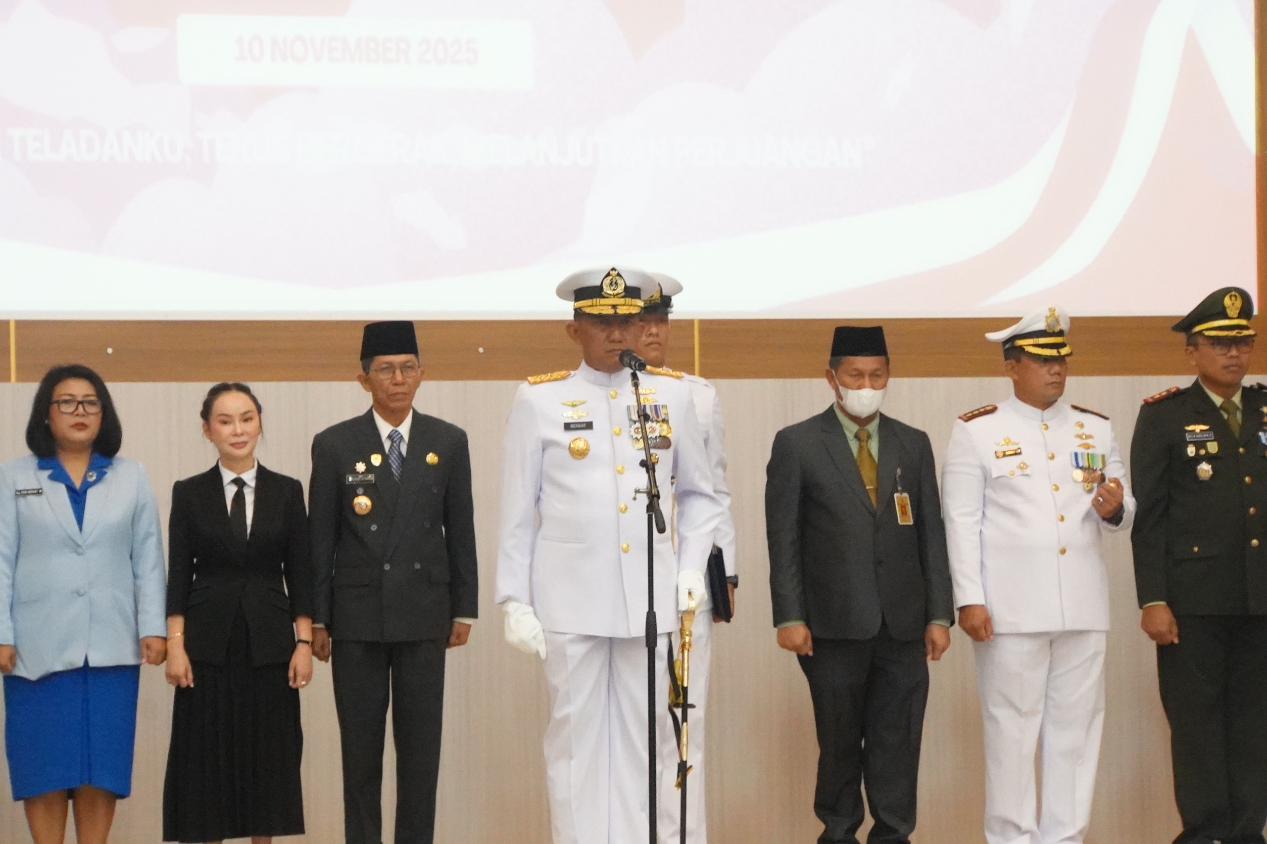 Gaungkan Nilai Kepahlawanan, Dankodaeral IV Pimpin Upacara Hari Pahlawan Ke-80 Bersama Forkopimda Batam