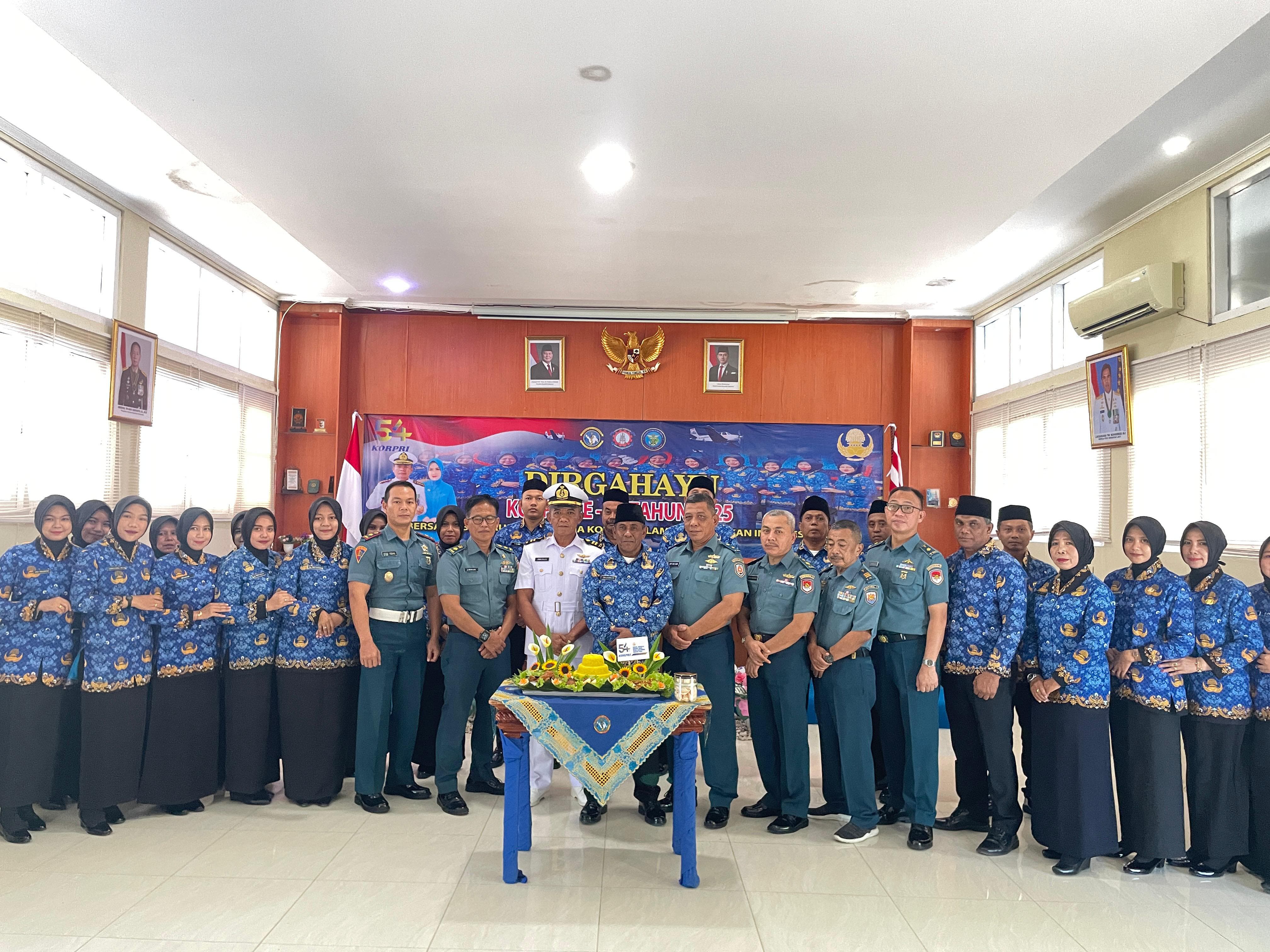 Lanal Sabang Peringati HUT Ke-54 Korpri Dengan Doa Bersama dan Pemotongan Tumpeng