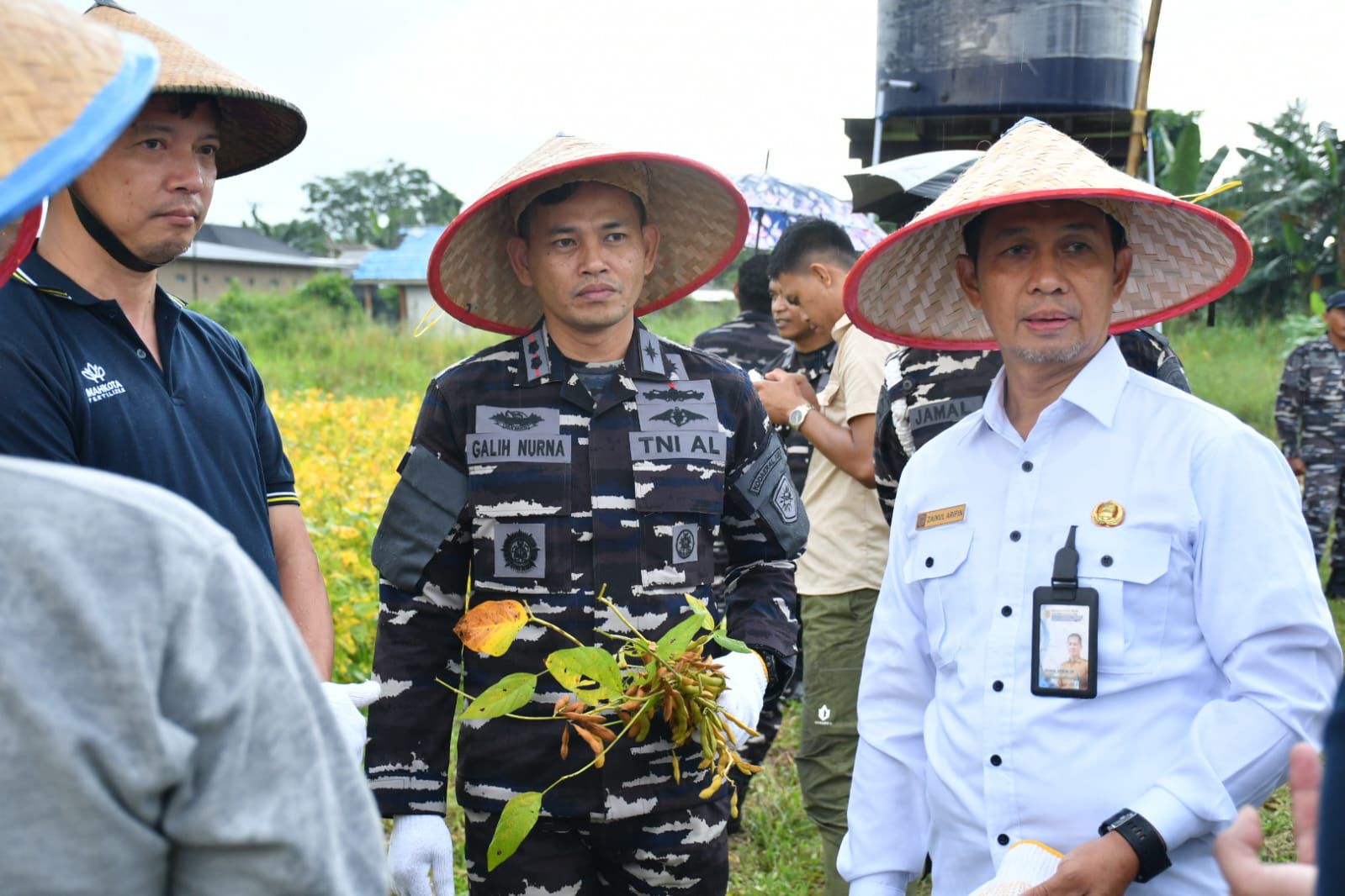 Pemprov Kalimantan Selatan Apresiasi Panen Kedelai Lanal Banjarmasin