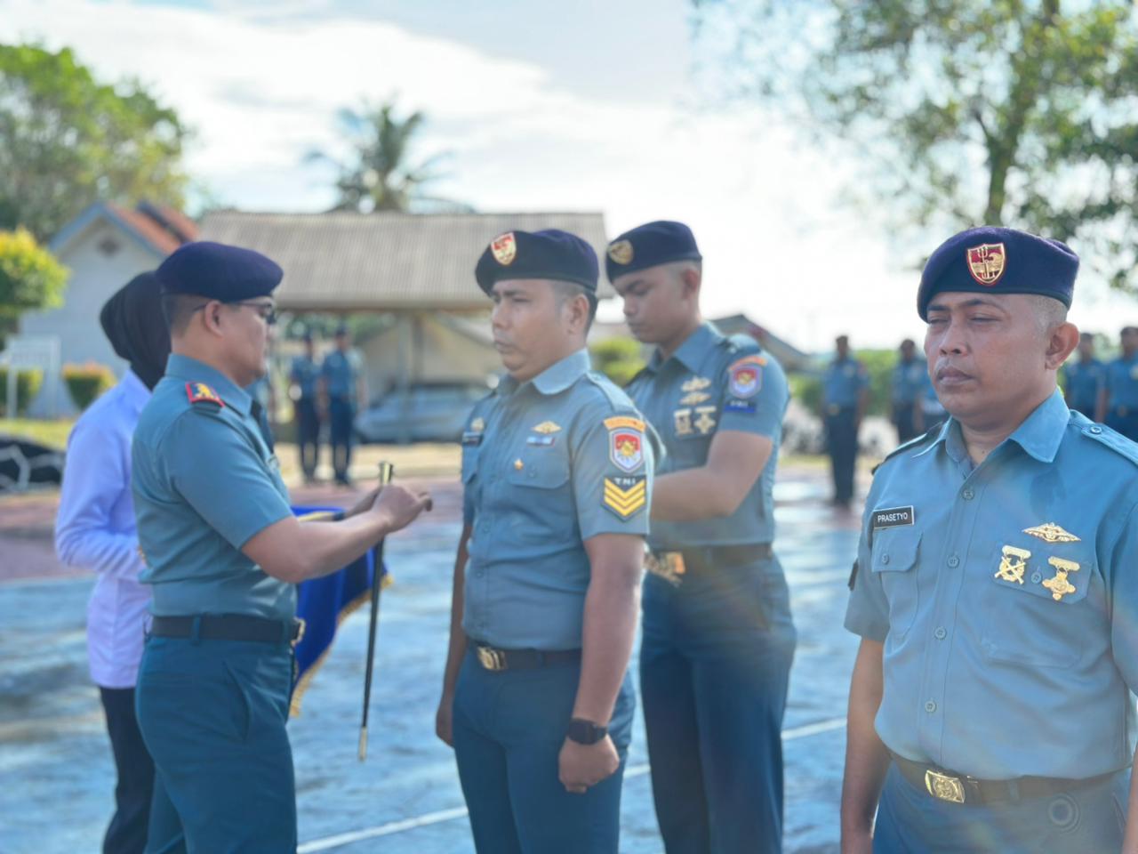 Lanal Dabo Singkep Gelar Upacara Kenaikan Pangkat Personel Periode 1 April 2026