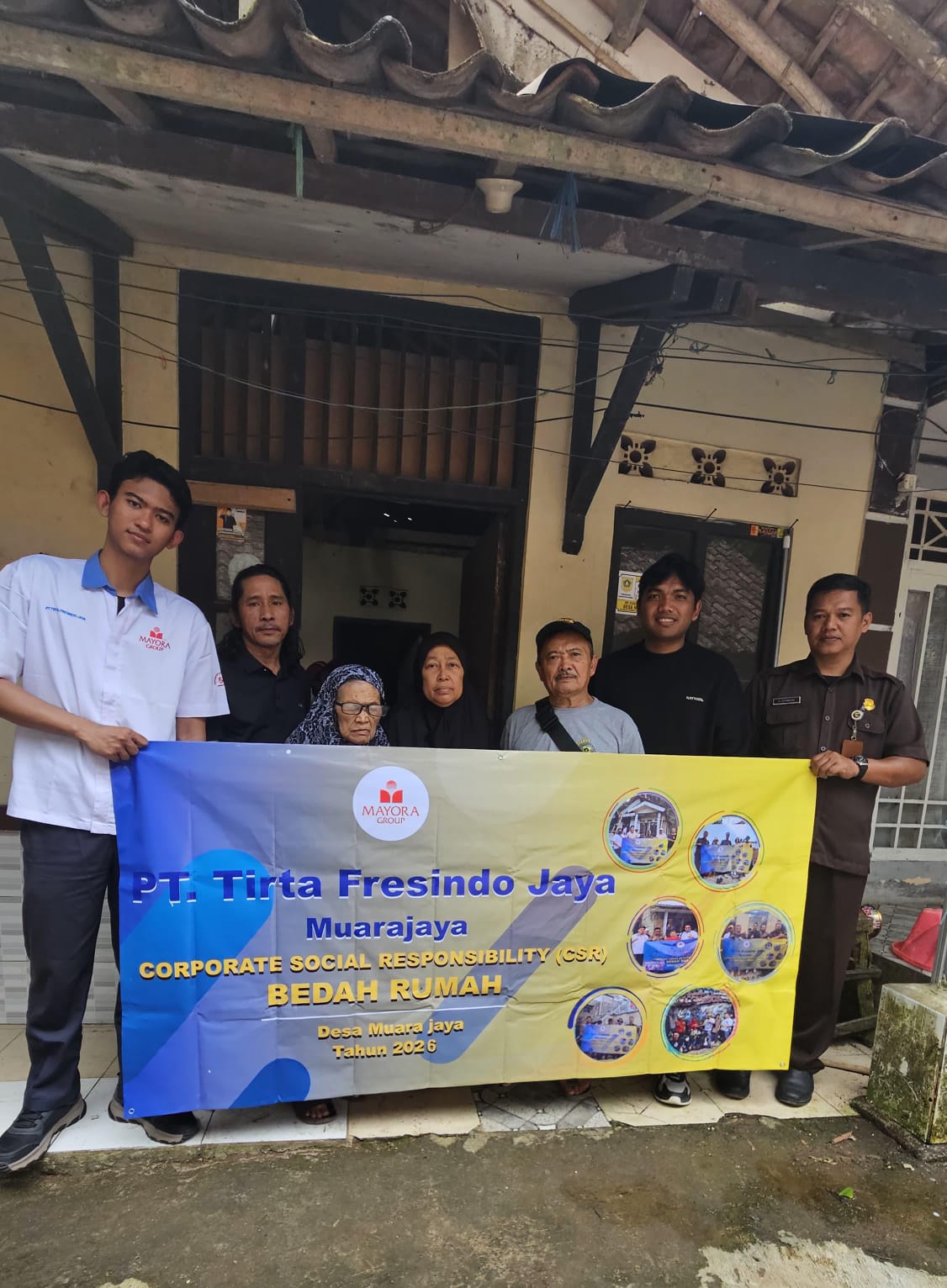 Program CSR, TFJ Muarajaya Kembali Renovasi Rumah Warga